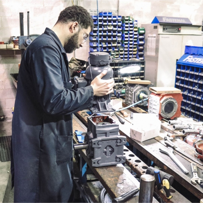 4 Benefits of Investing in Gear Motor Repair